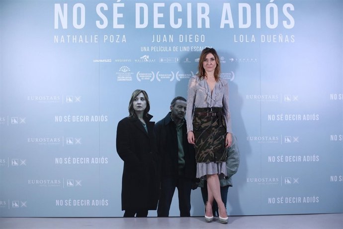 Photocall con el equipo de No sé decir adiós con la actriz Nathalie Poza