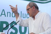 PSOE-A insiste en que apoyará el equipo que conforme Pedro Sánchez