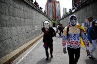 Los opositores a Maduro siguen en las calles después de 70 días