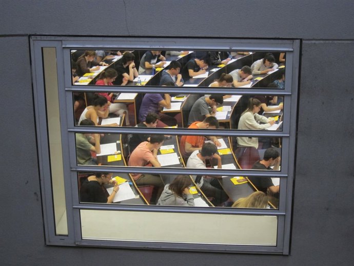 Examen de Selectivitat a la universitat UPF de Barcelona