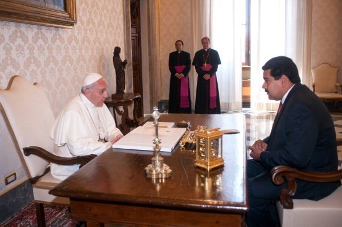 VATICAN CITY, VATICAN - JUNE 17:  Pope Francis receives in audience at his studi