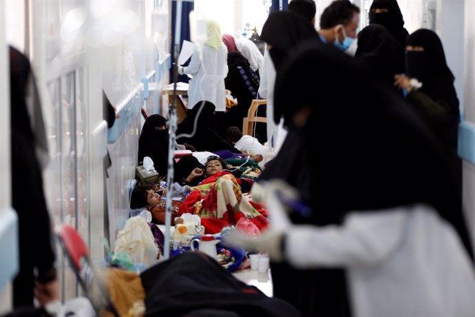 Enfermos de cólera en un hospital de Saná