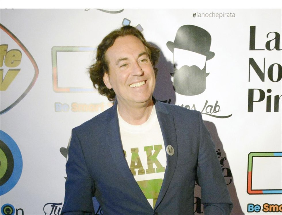 Pipi Estrada en La Noche Pirata