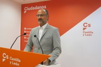 Fuentes pide a Herrera que suelte lastre porque lo de Villanueva le va a salpicar