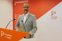 Cs llama al acuerdo de los grupos para impulsar una "reforma inmediata" del Estatuto para acabar con los aforamientos 