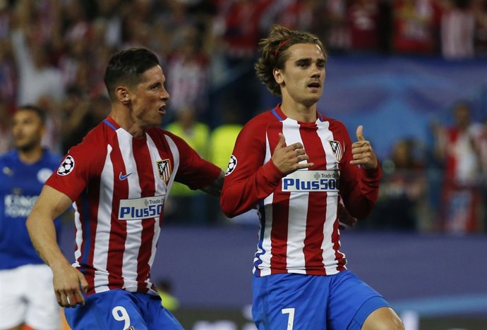 Griezmann, con el Atlético ante el Leicester