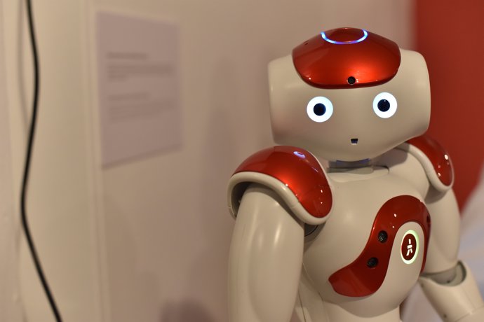 Robot en la Feria de lso Investos de la UPV