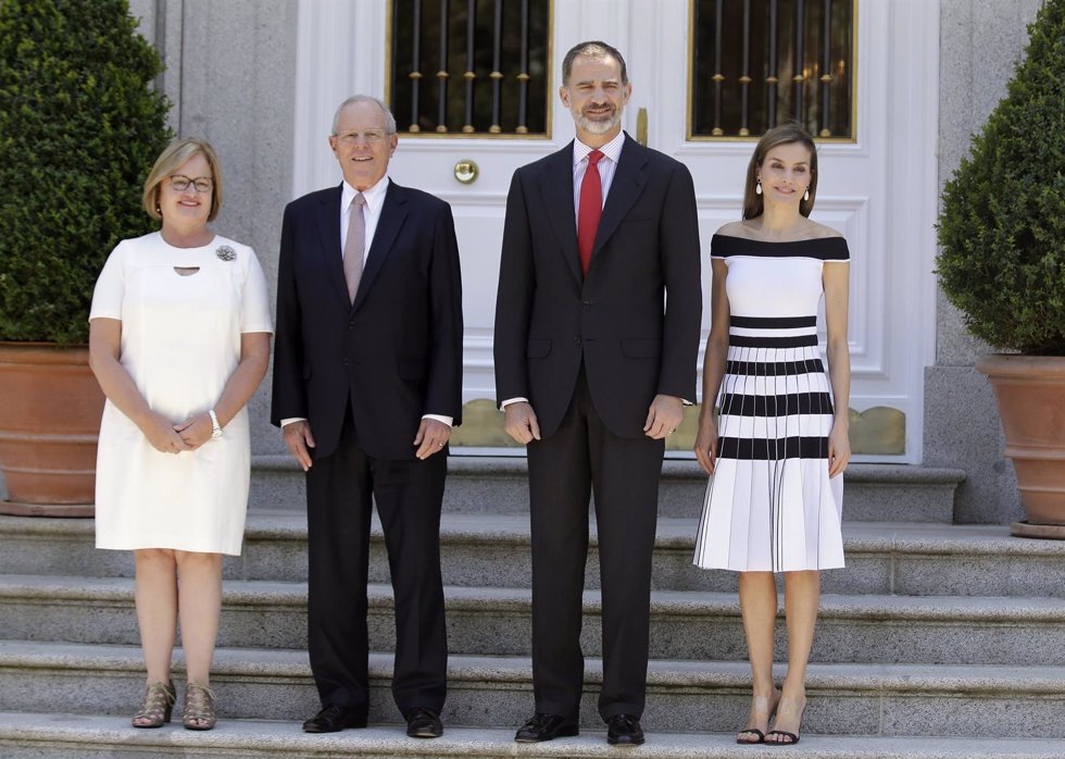 Los Reyes Felipe y Letizia con el presidente de Perú y su mujer