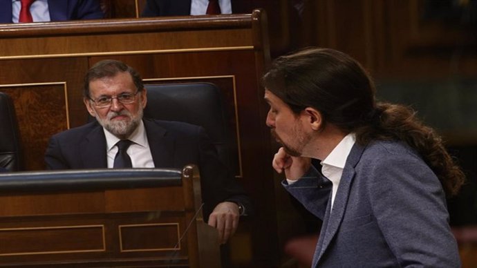 Iglesias y Rajoy se enfrentan en debate moción censura