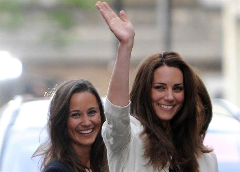 Kate y Pippa Middleton pisan con fuerza con calzado español