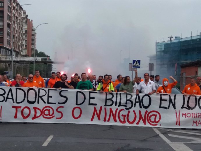 Marcha de estibadores en el Puerto de Bilbao