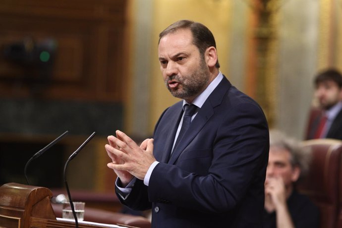 José Luis Ábalos en el debate de la moción de censura