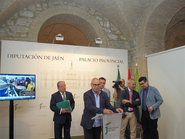 Presentación del primer Congreso Internacional de Oleoturismo.