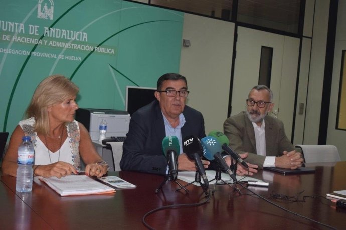 El delegado de Educación, Vicente Zarza. 