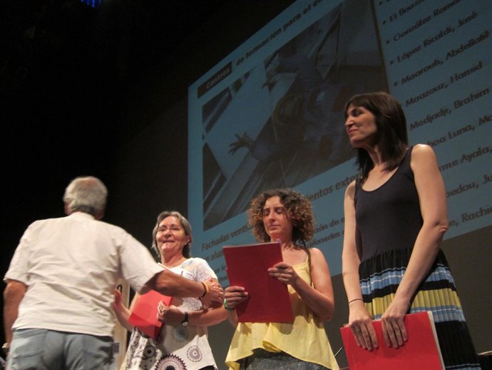 Arantza Gracia asiste a la entrega de diplomas cursos de formación