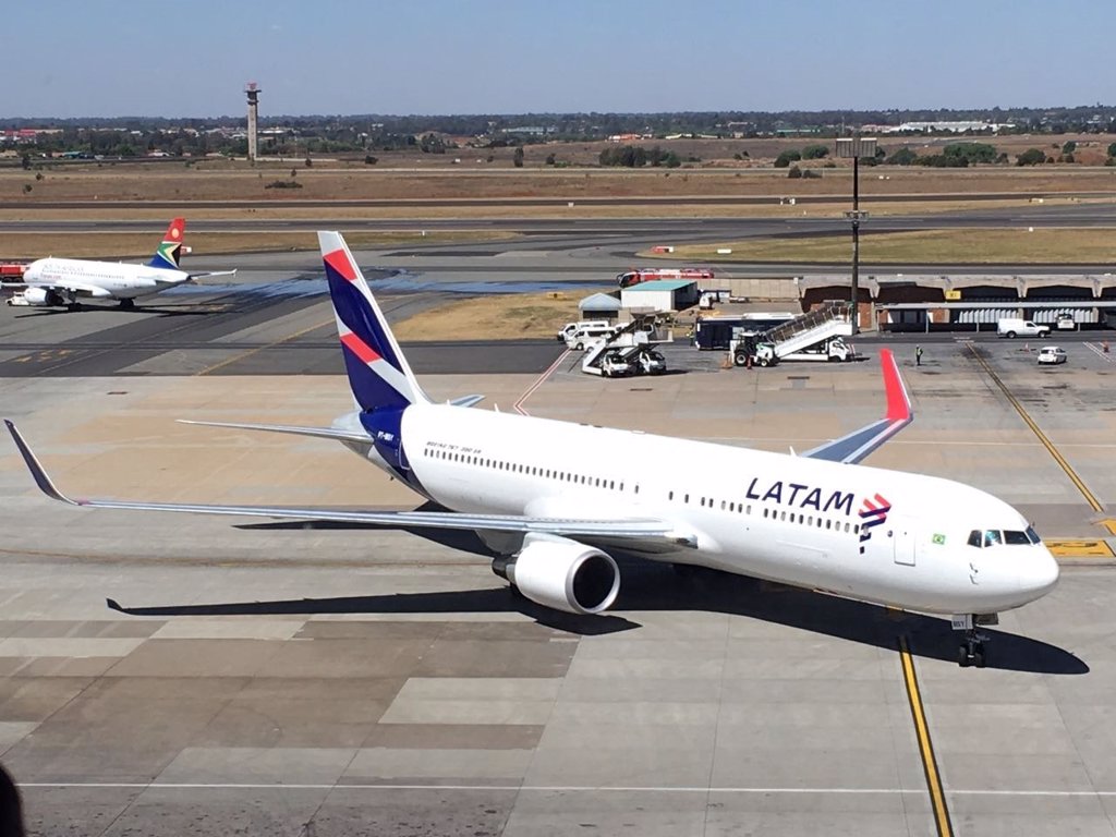 LATAM Airlines reduce un 2,2% sus viajeros lastrado por la ...