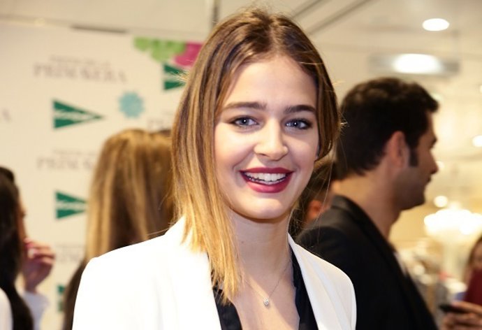 Laura Escanes/Josefina Blanco