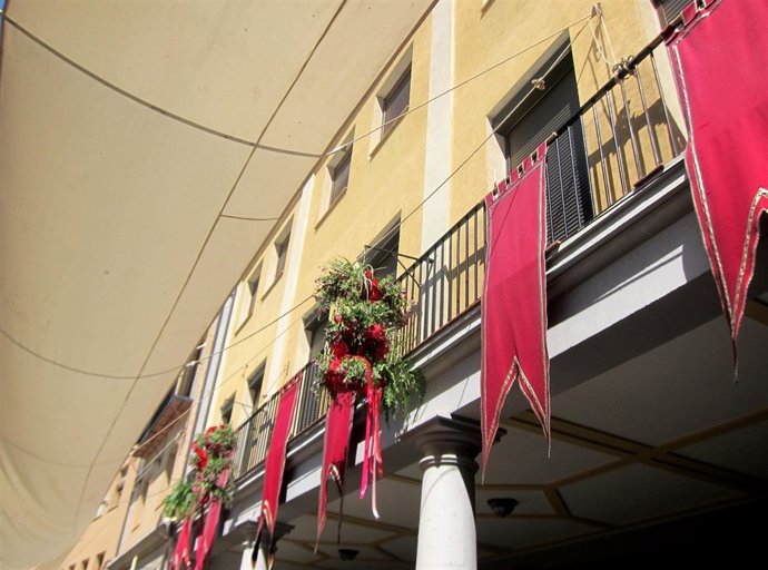 Corpus Toledo 2017, calles, adornos, toldo, flores, recorrido             