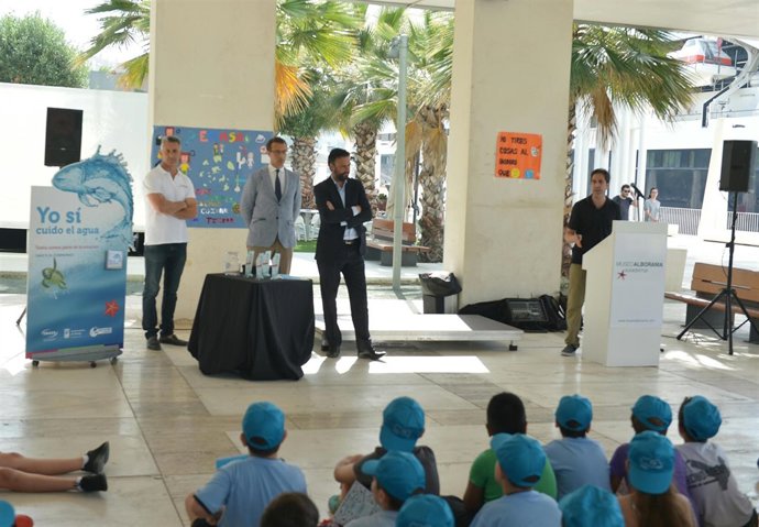 Campaña Emasa. Niños. Raúl Jiménez. Ayntamiento Málaga