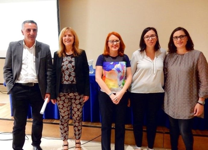 Marisa Ponga, segunda por la izquierda