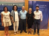 Unas 200 personas participan en una jornada del IMAS sobre la protección de las personas mayores