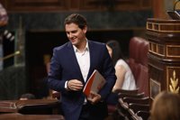 Rivera pide a Sánchez que deje trabajar a Ciudadanos y no piense ahora en recuperar su escaño