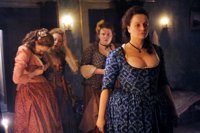 'Harlots: Cortesanas' llega a España de la mano de COSMO