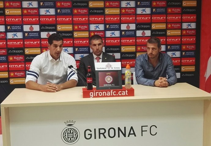 Gorka Iraizoz se presenta como jugador del Girona