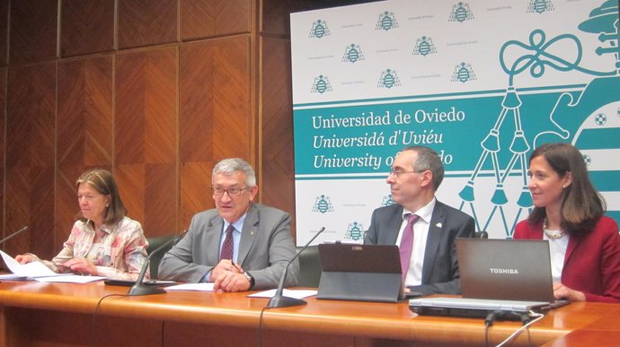Rueda de prensa tras el Consejo de Gobierno de la Universidad de Oviedo
