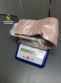 Detenida en Algeciras con más de dos kilos de hachís adosados al cuerpo