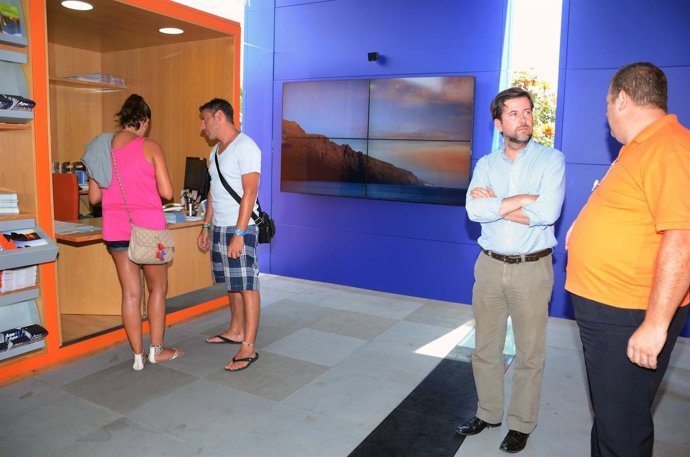 Oficina De Información Turística Del Aeropuerto Tenerife Sur 