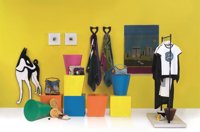 Roban medio millón de euros en bolsos y complementos en la tienda Loewe de Gran Vía