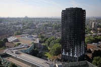 La Policía eleva a 30 muertos el balance del incendio de Grenfell Tower en Londres