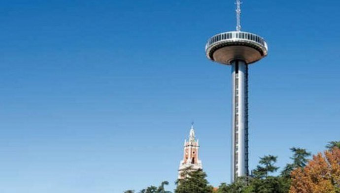 Faro de Moncloa