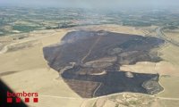 Estabilizan un incendio en un campo de Artesa de Lleida que quema 70 hectáreas
