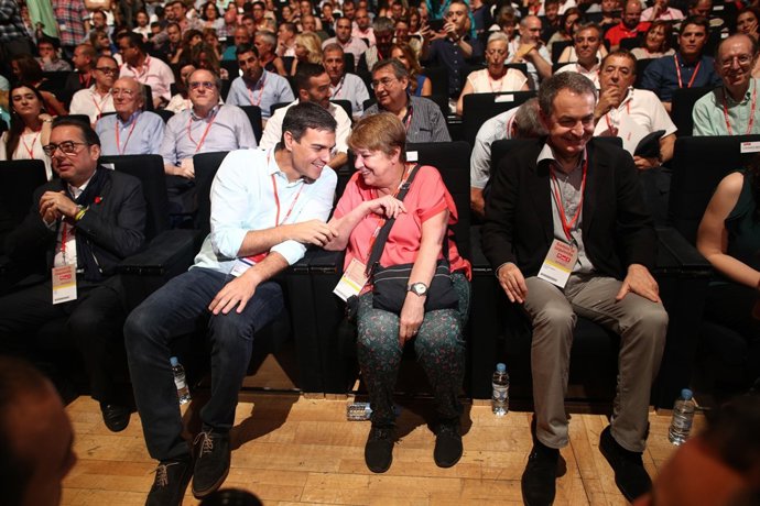 Pedro Sánchez i Rodríguez Zapatero al Congrés del PSOE