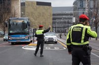 Bilbao pone en marcha una campaña para vigilar las distracciones al volante