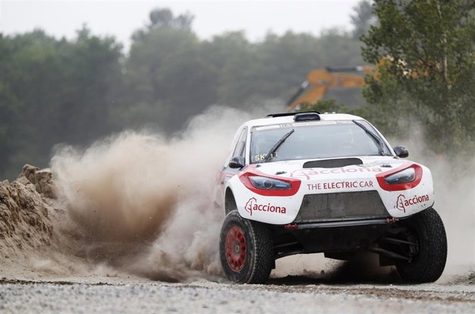 El Acciona 100% EcoPowered completa su primer rally europeo