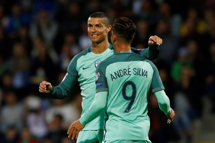 Cristiano Ronaldo celebra el triunfo con Portugal en la fase de clasificación