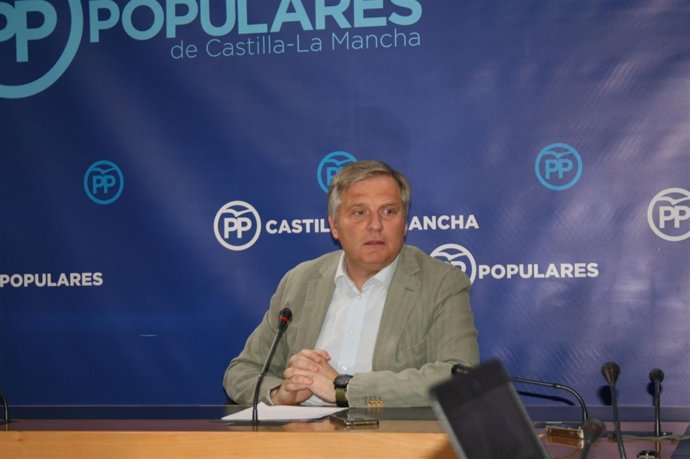 Cañizares en rueda de prensa