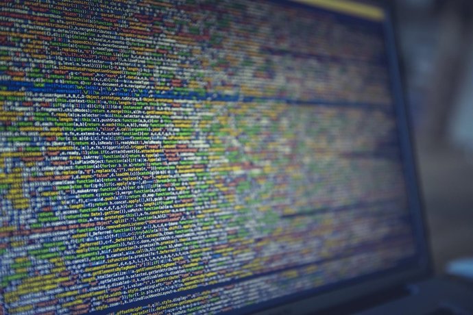 Virus informàtic, ciberseguretat, ciberatac