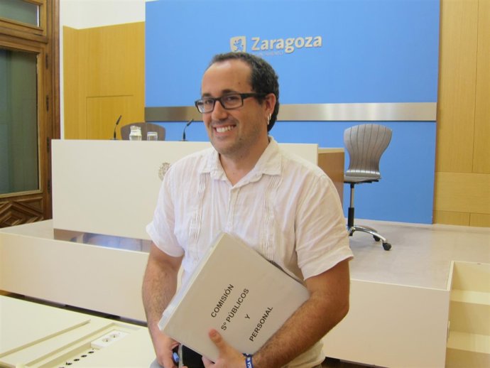 El consejero de Servicios Públicos y Personal, Alberto Cubero, en Ayuntamiento