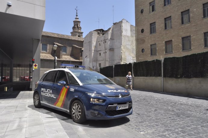 La acusada ha abandonado la Audiencia en un vehículo de la Policía Nacional.