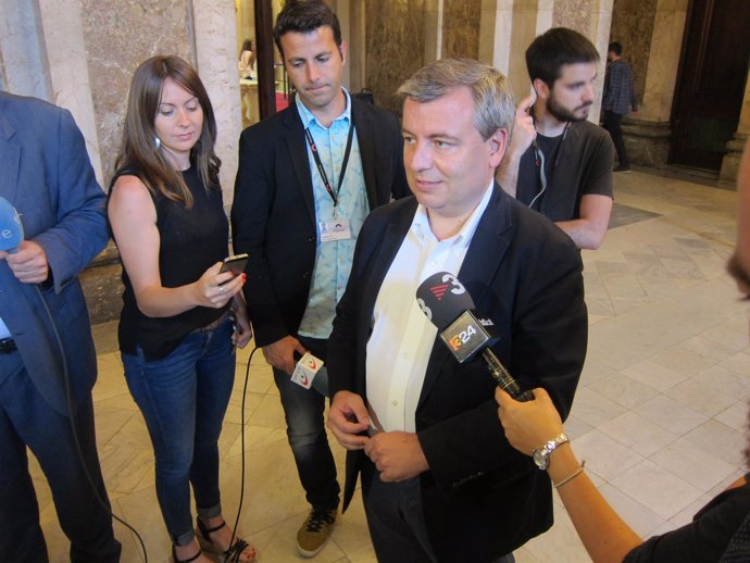  El Diputado Del Pdecat En El Congreso Jordi Xuclà