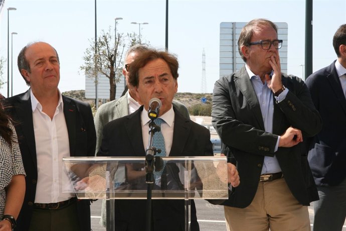 El consejero de intu Spain, Salvador Arenere, en la presentación del acceso.