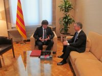 Puigdemont y Urkullu reivindican el "derecho" de Catalunya y Euskadi a consultar a sus ciudadanos