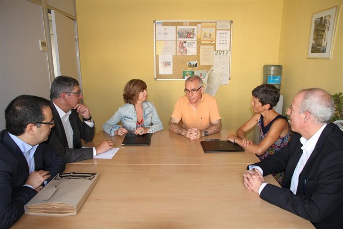 Borràs, reunida amb membres de la Fundació Mambré