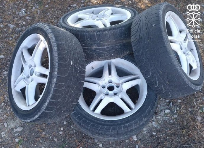 Ruedas y llantas robadas