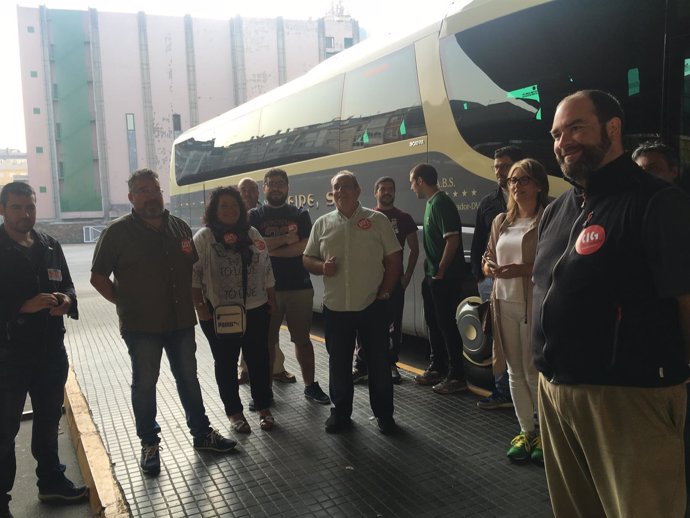 Piquete en Lugo por la huelga de transporte de viajeros