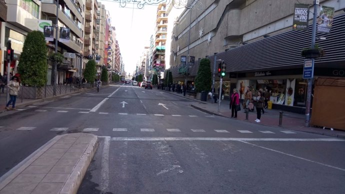 Avenida de Maisonnave, centro comercial de Alicante